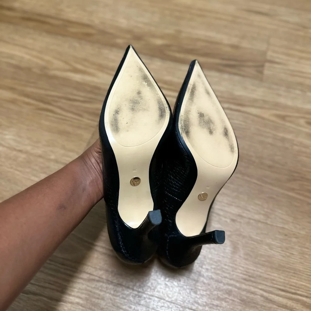 Zara black pointed toe shoes